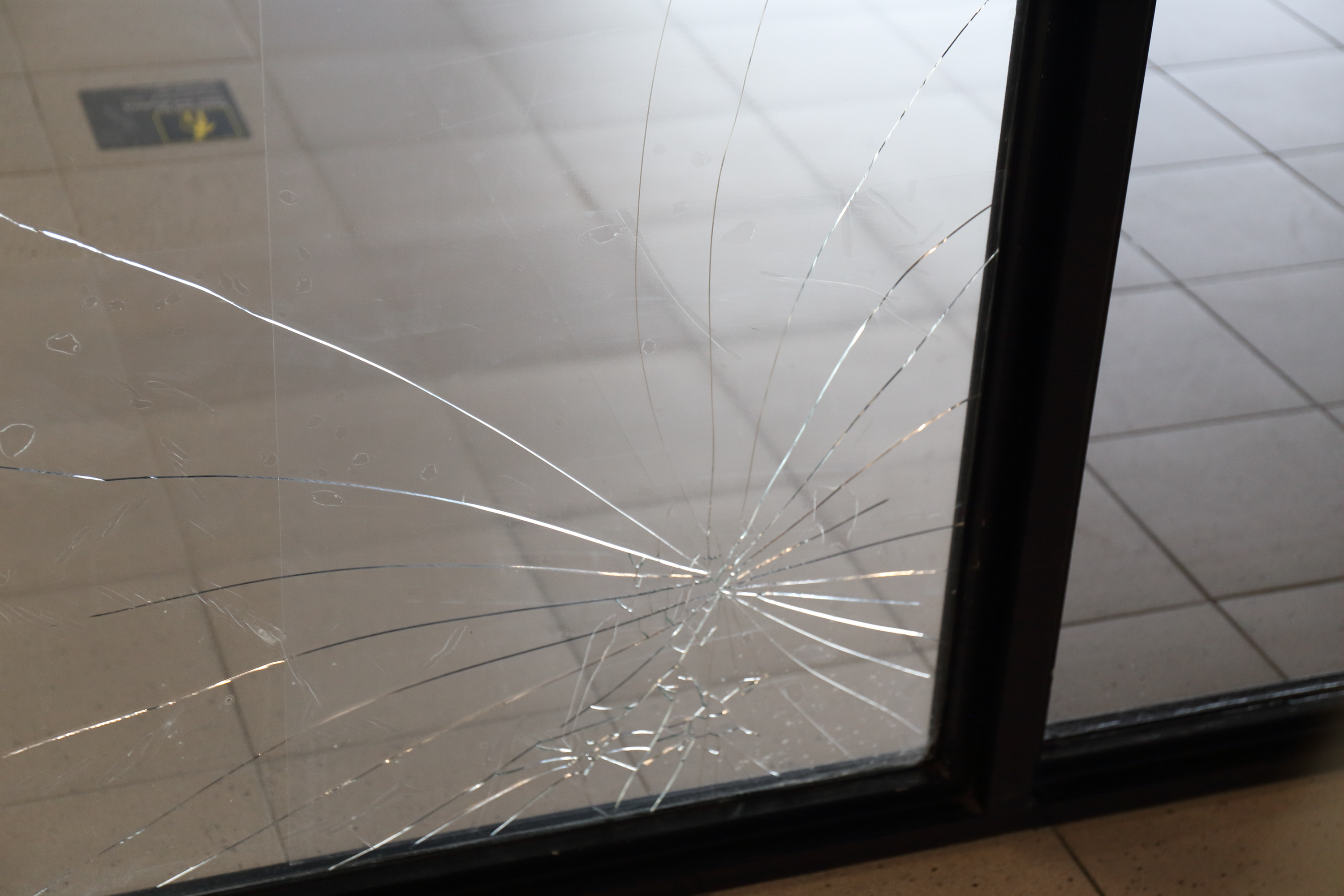 ガラス交換 名古屋市北区 | ガラス修理のご相談は修理の窓口名古屋市北区